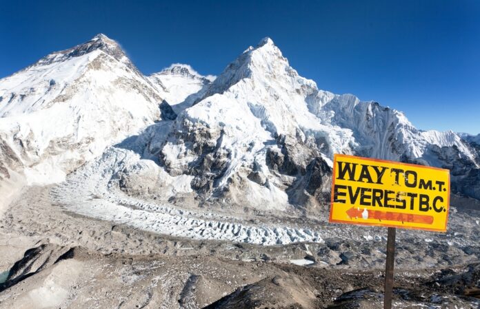 Mt Everest sign