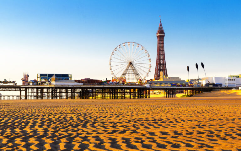 What luxury accommodation options are available in Blackpool?